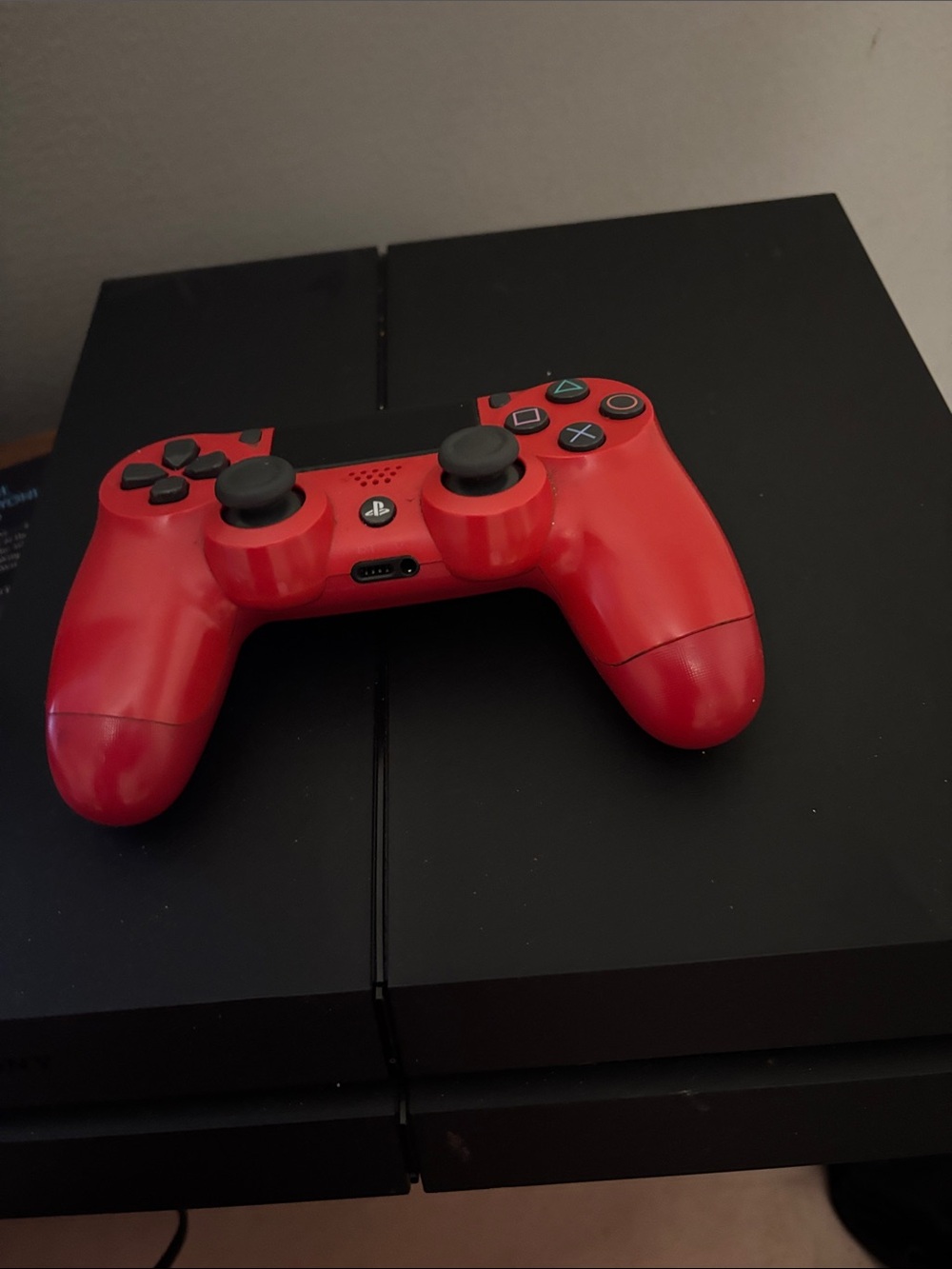 PS4 WITH Sony DualShock 4 Wireless Controller red